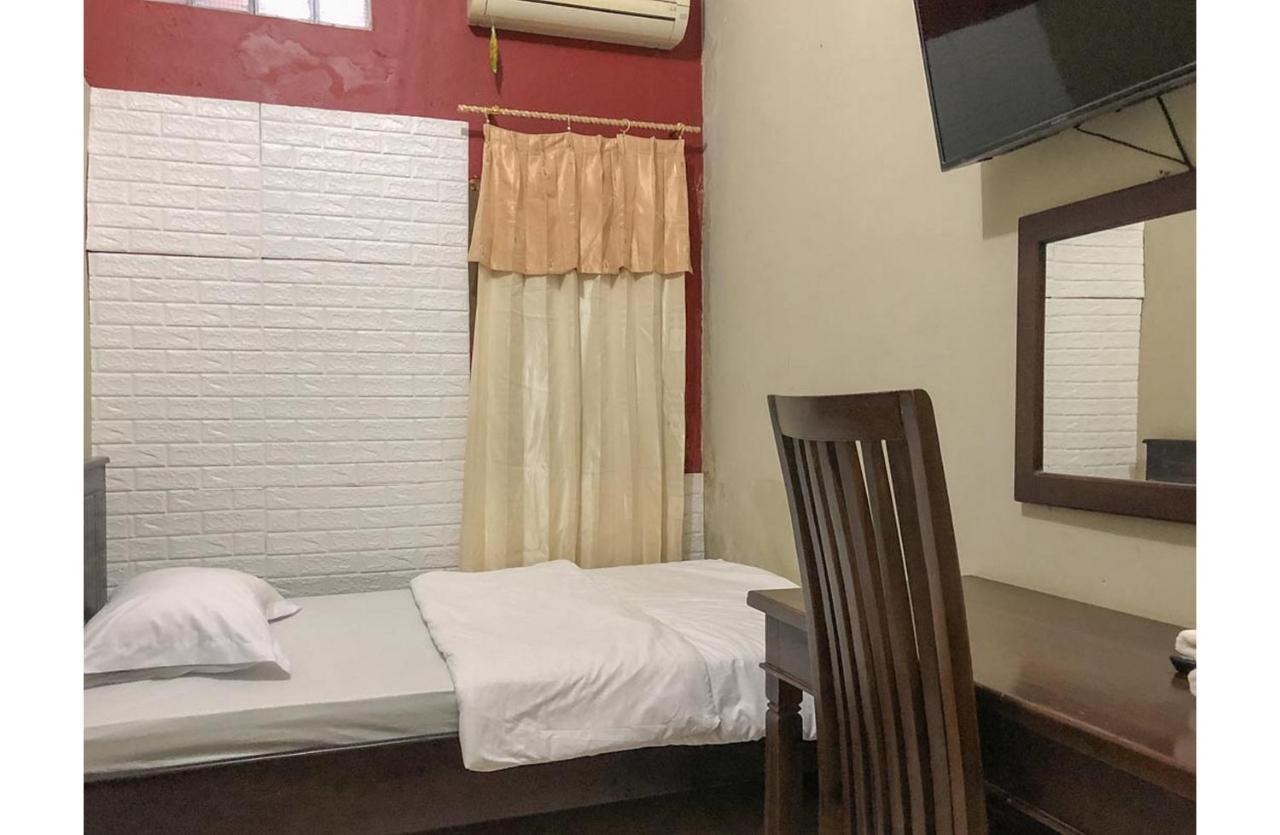 Sinar Hotel Enrekang Exteriör bild