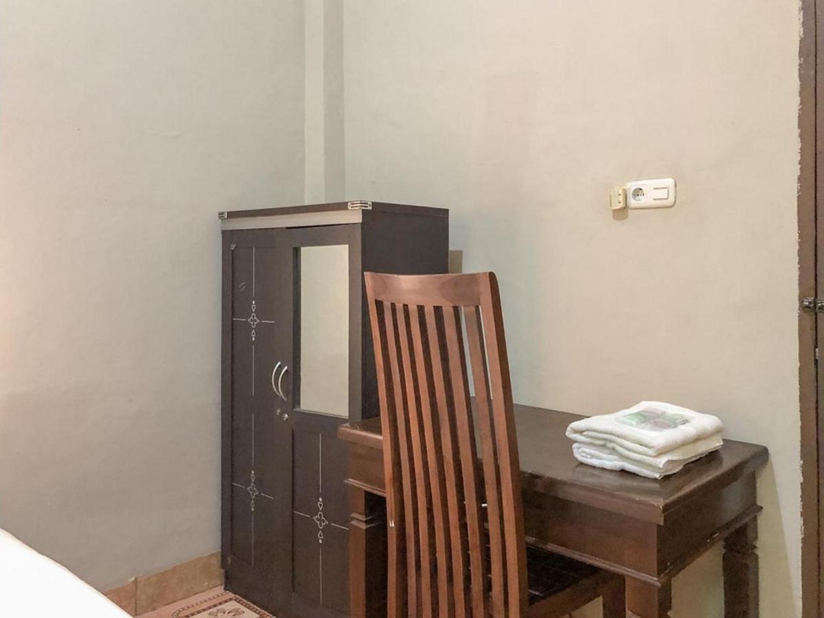 Sinar Hotel Enrekang Exteriör bild